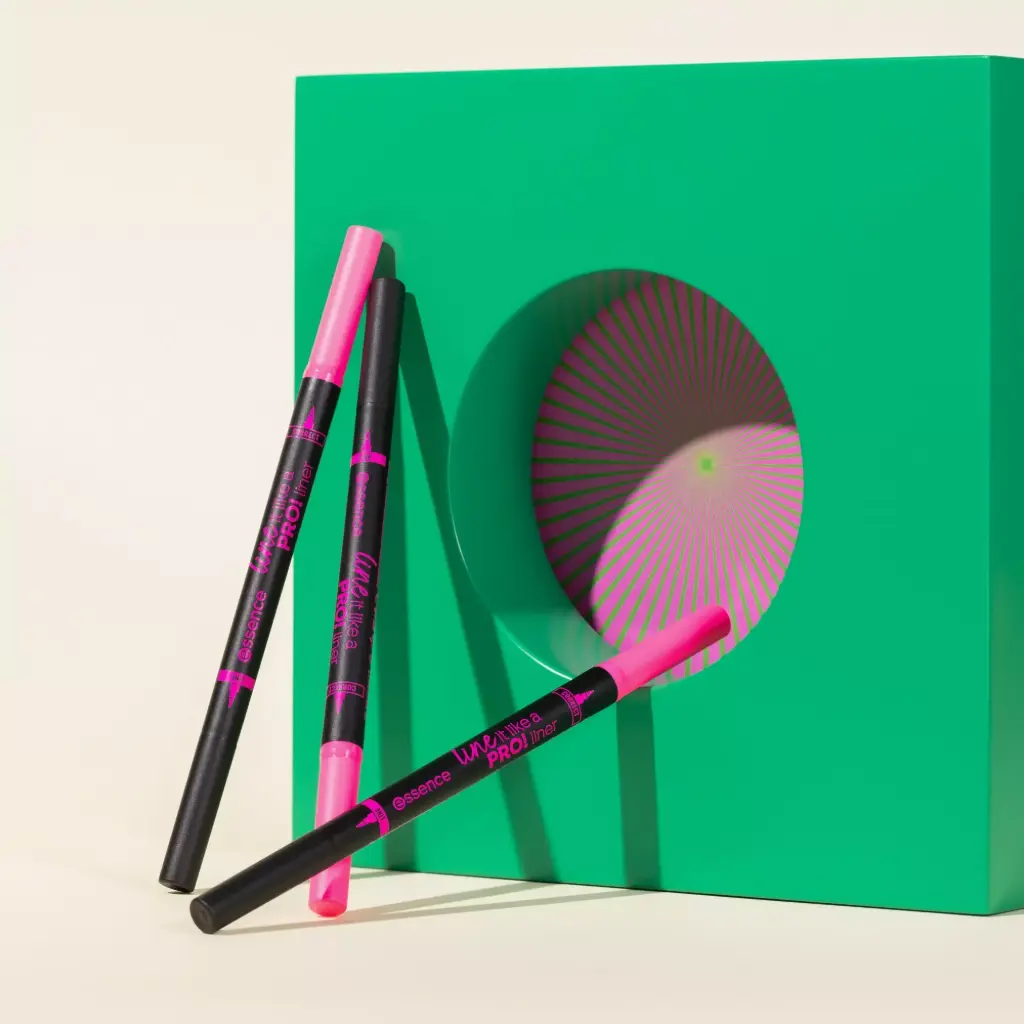 Essence Eyeliner Line it Like a Pro